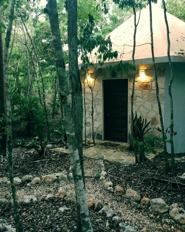 Escarabajo Rojo Panzió Tulum Kültér fotó