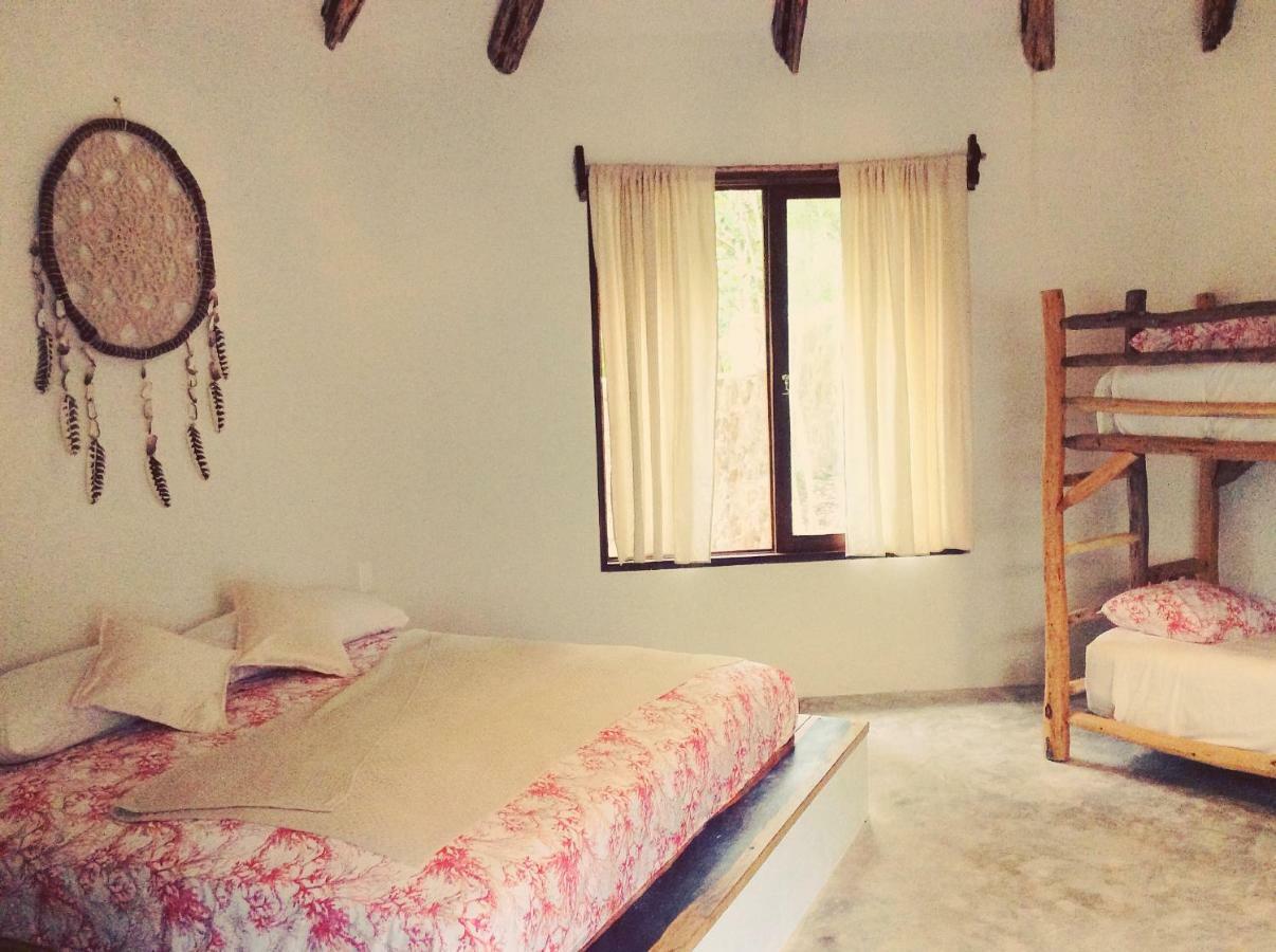 Escarabajo Rojo Panzió Tulum Kültér fotó